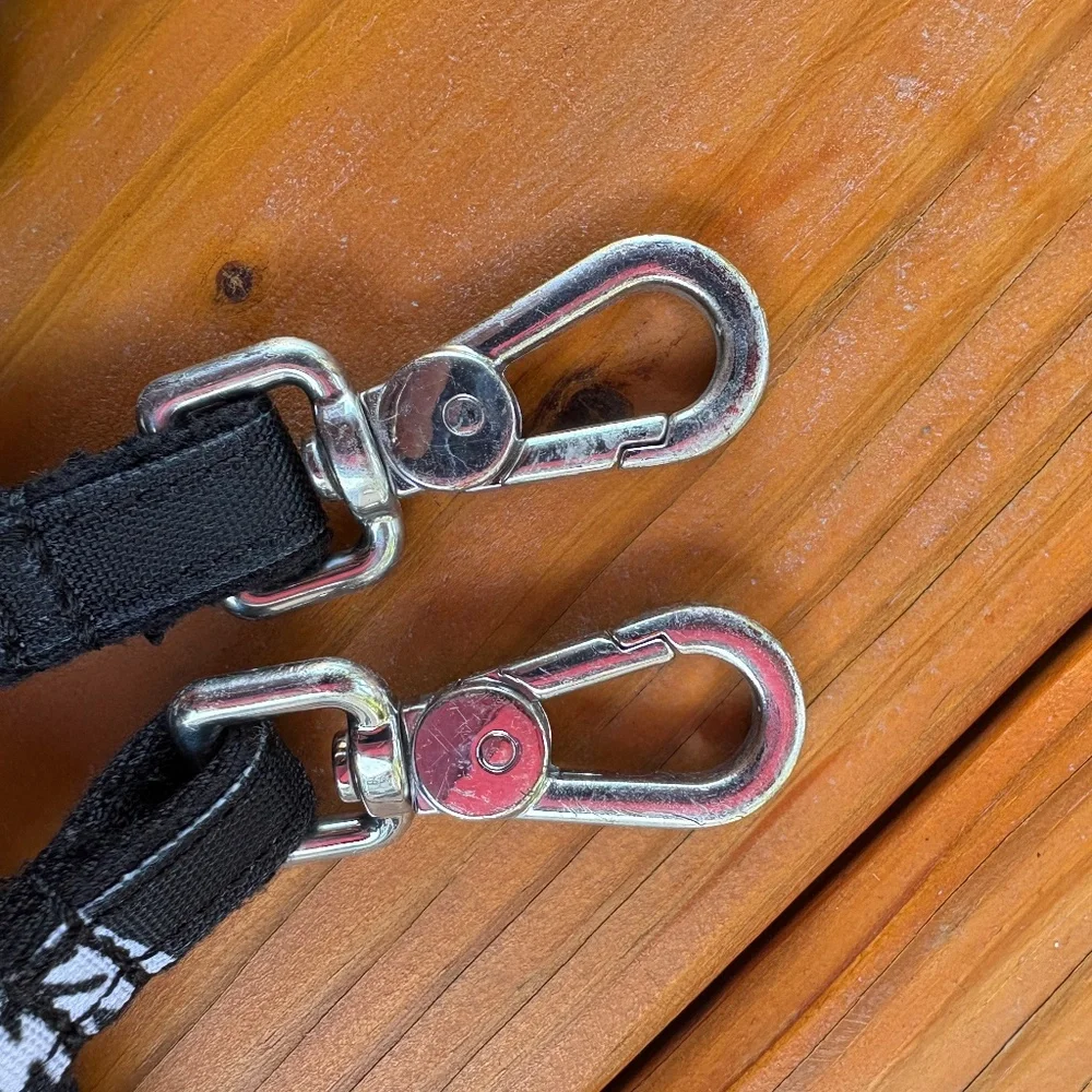 2 Vera Bradley Dog Leashes Size Small, Glass Vines Print, Black and White